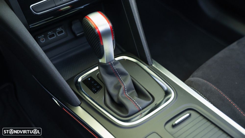 Renault Mégane TCe 300 GPF EDC R.S. TROPHY - 33