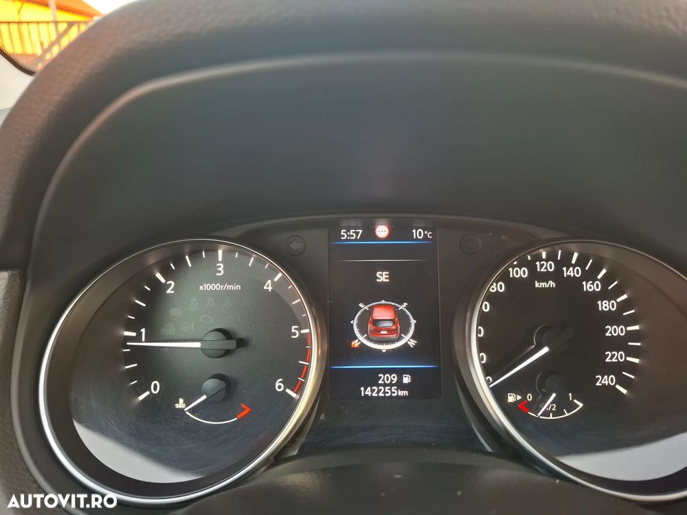 Nissan Qashqai 1.5 DCI N-Connecta - 4