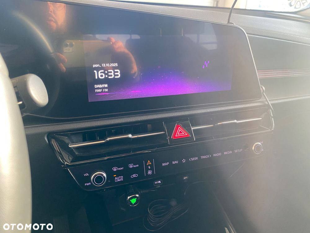 Kia Niro 1.6 GDI Hybrid L - 17