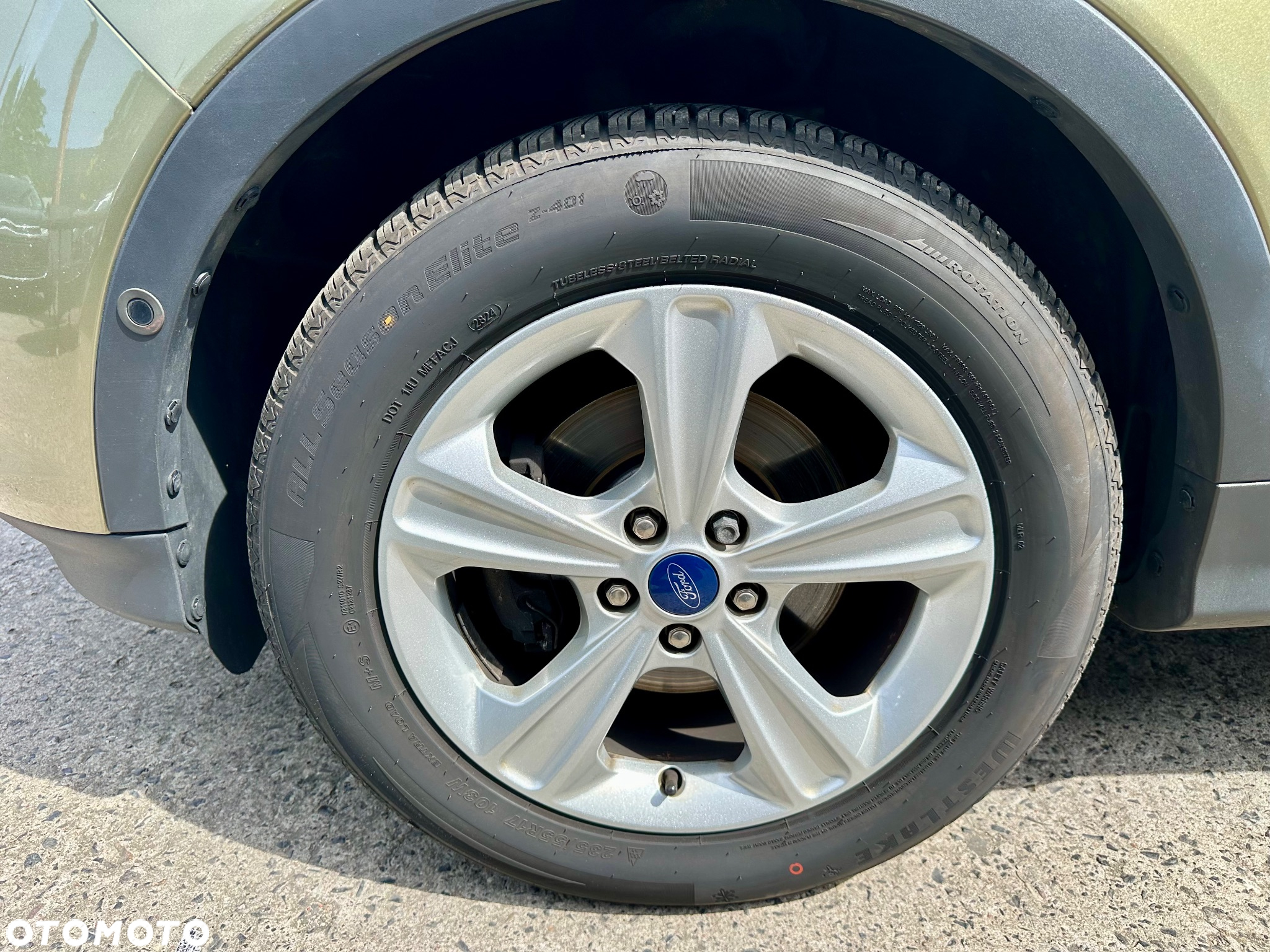 Ford Kuga 1.6 EcoBoost 2x4 Trend - 26