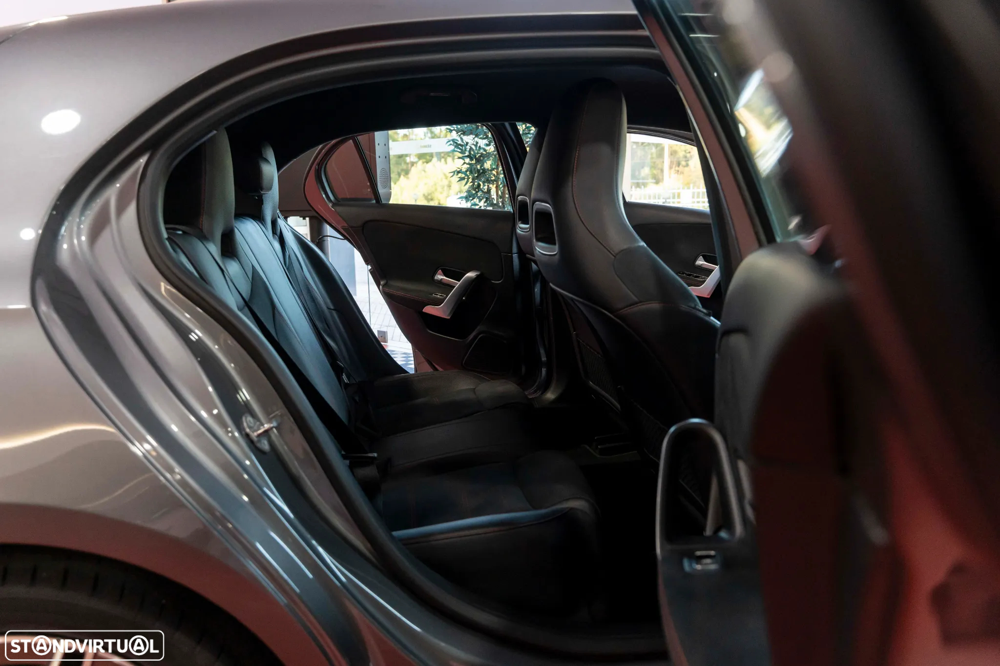 Mercedes-Benz A 160 d AMG Line - 38