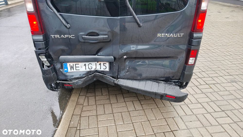 Renault Trafic - 16