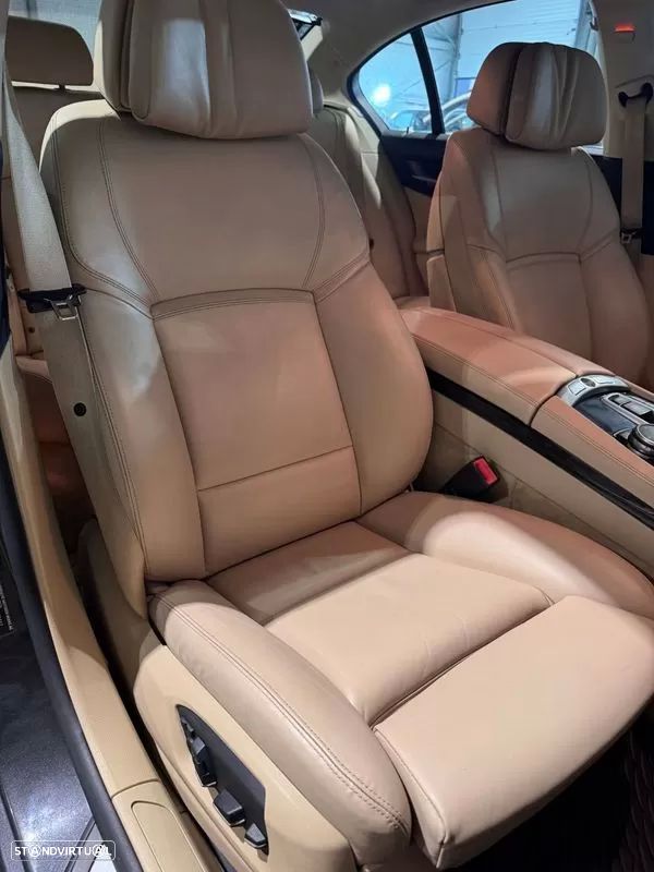 BMW 740 d — fotografia 28