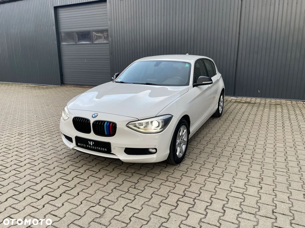 BMW Seria 1 116i - 25