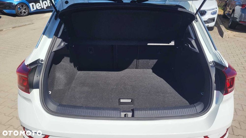 Volkswagen T-Roc - 12