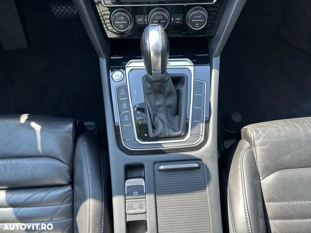 Volkswagen Passat 2.0 TDI DSG 4Motion Highline - 19