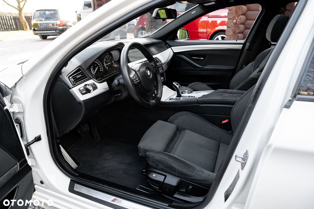 BMW Seria 5 520d Sport-Aut - 17