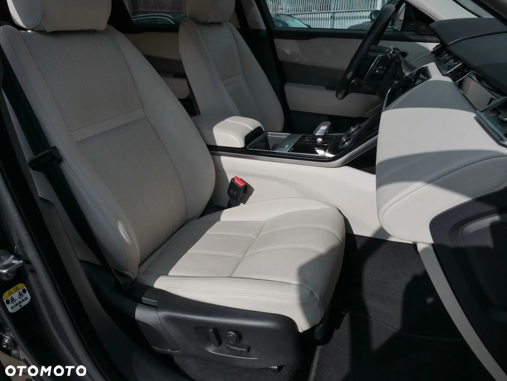 Land Rover Range Rover Velar P250 Dynamic SE - 17