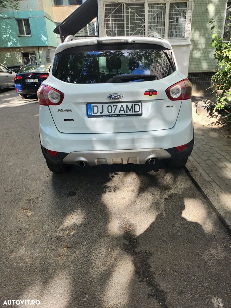Ford Kuga 2.0 TDCi 4x4 Titanium - 3