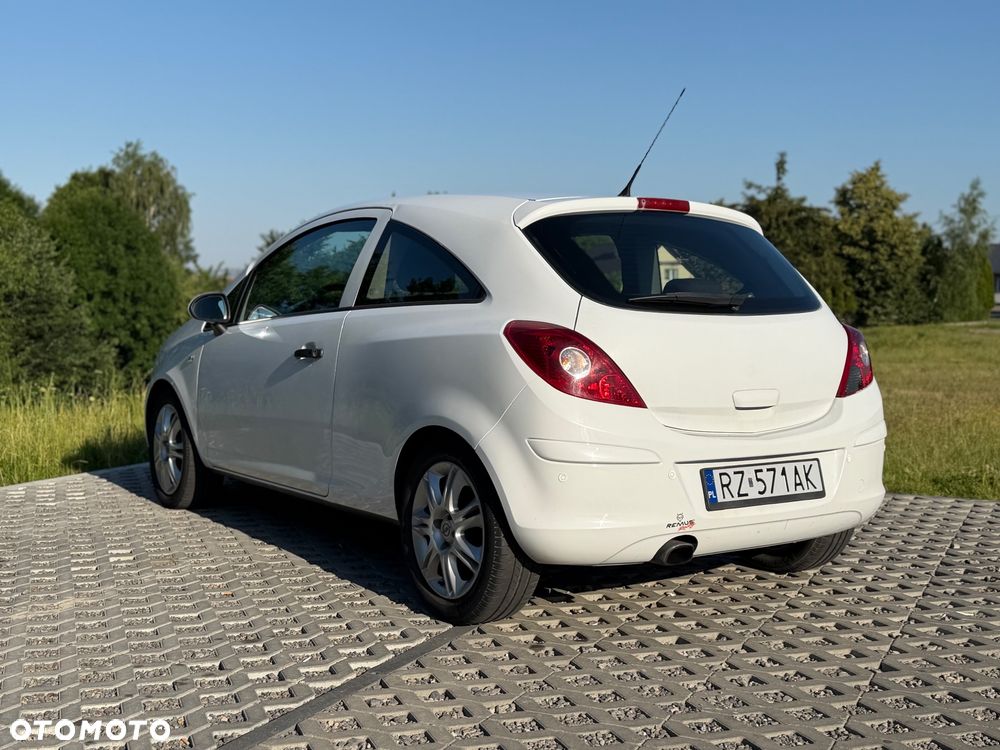 Opel Corsa 1.4 16V Edition - 5