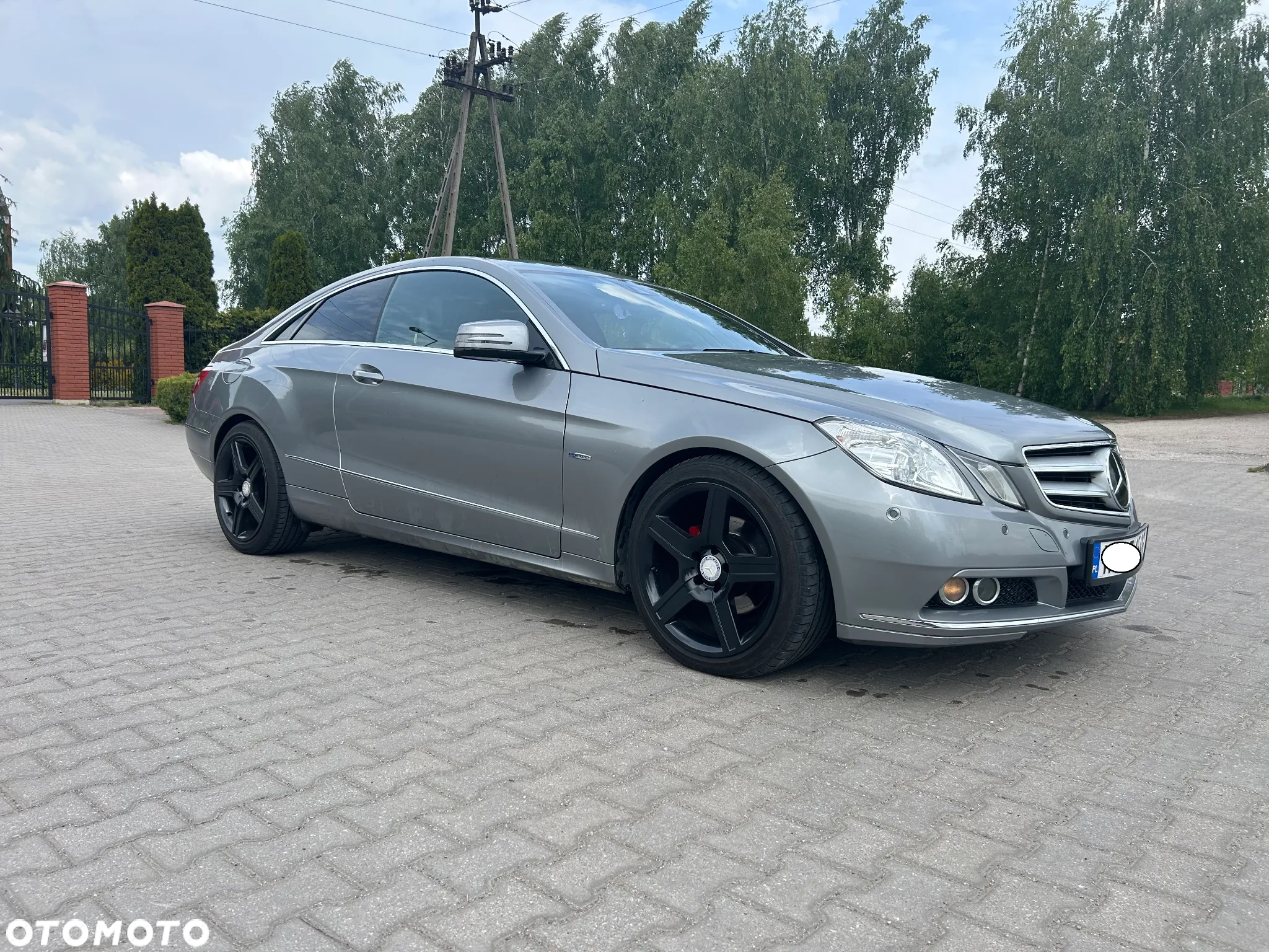 Mercedes-Benz Klasa E 250 CGI BlueEffICIENCY - 2
