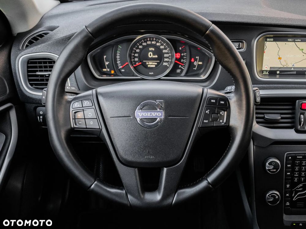 Volvo V40 Cross Country D2 Momentum - 18