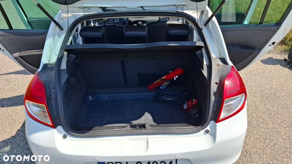 Renault Clio 1.5 dCi Expression - 11