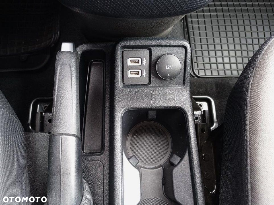 Ford Tourneo Connect - 38