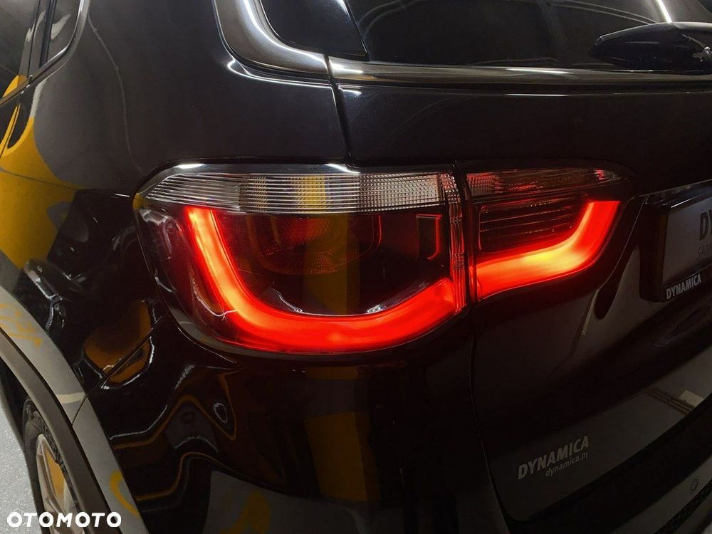 Jeep Compass - 12