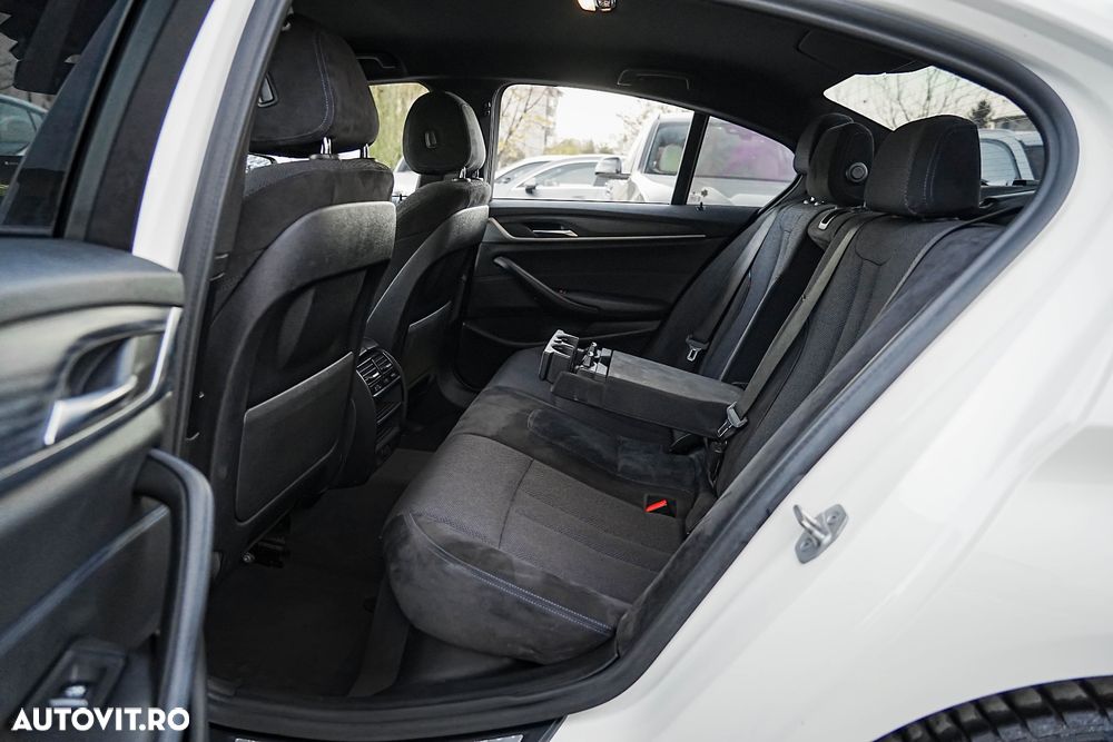 BMW Seria 5 530e Aut. M Sport Edition - 17