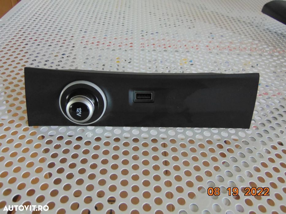 USB Alfa Romeo Stelvio 2015-2023 aux  usb auxiliar mufa stelvio briche - 1
