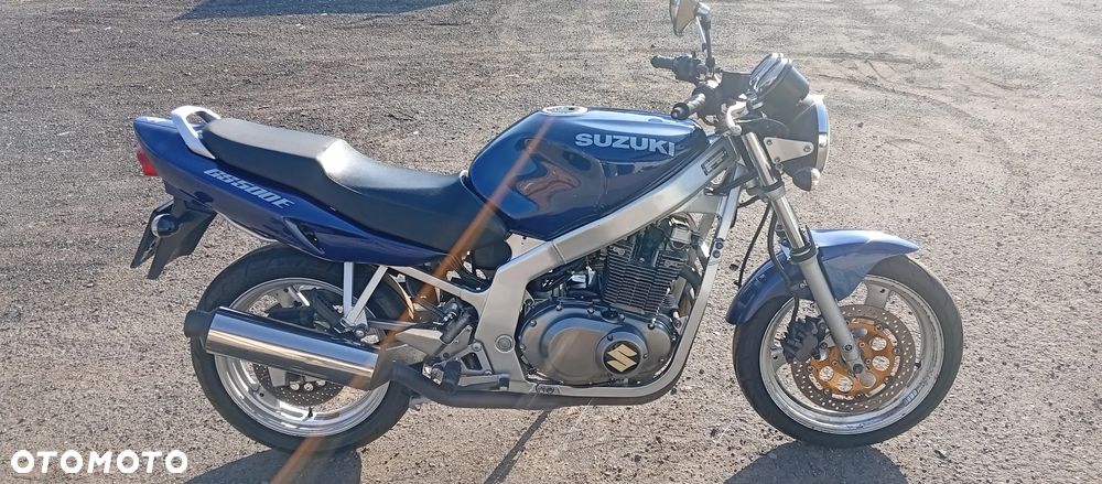 Suzuki GS