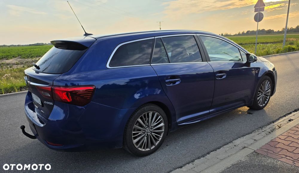Toyota Avensis 2.0 Prestige MS - 1
