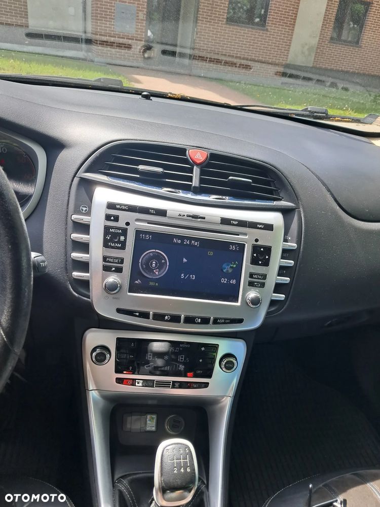 Lancia Delta 2.0 MJ Platino - 10