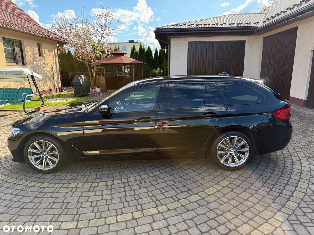 BMW Seria 5 520d Sport Line - 10