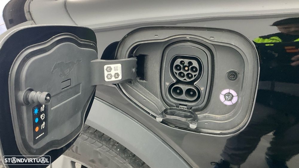 Ford Mustang Mach-E Alargada - 8