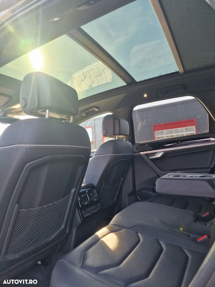 Volkswagen Touareg 3.0 V6 e-Hybrid 4Motion Aut. Elegance - 24