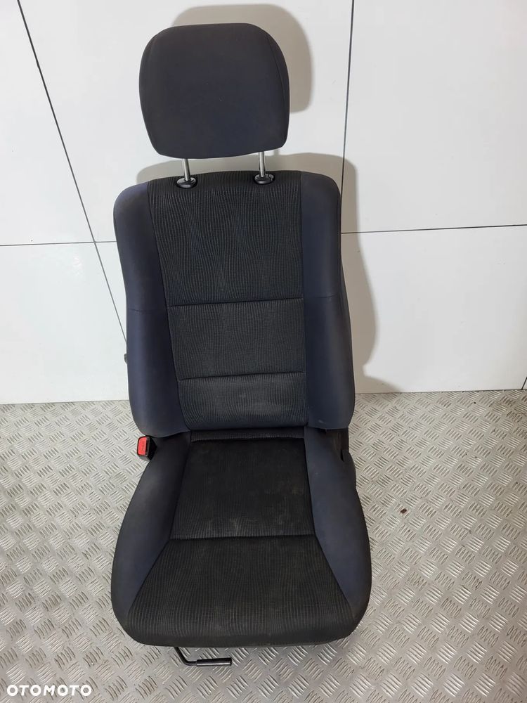 Ssangyong Actyon Sports II Fotel Lewy Przód - 11