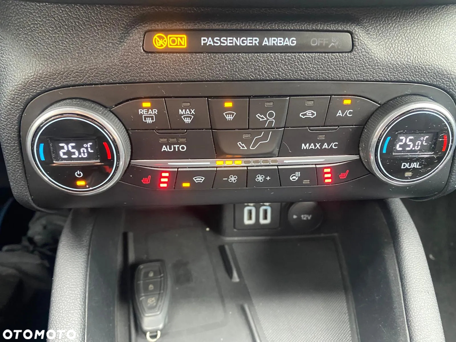 Ford Kuga 1.5 EcoBoost FWD Titanium - 13