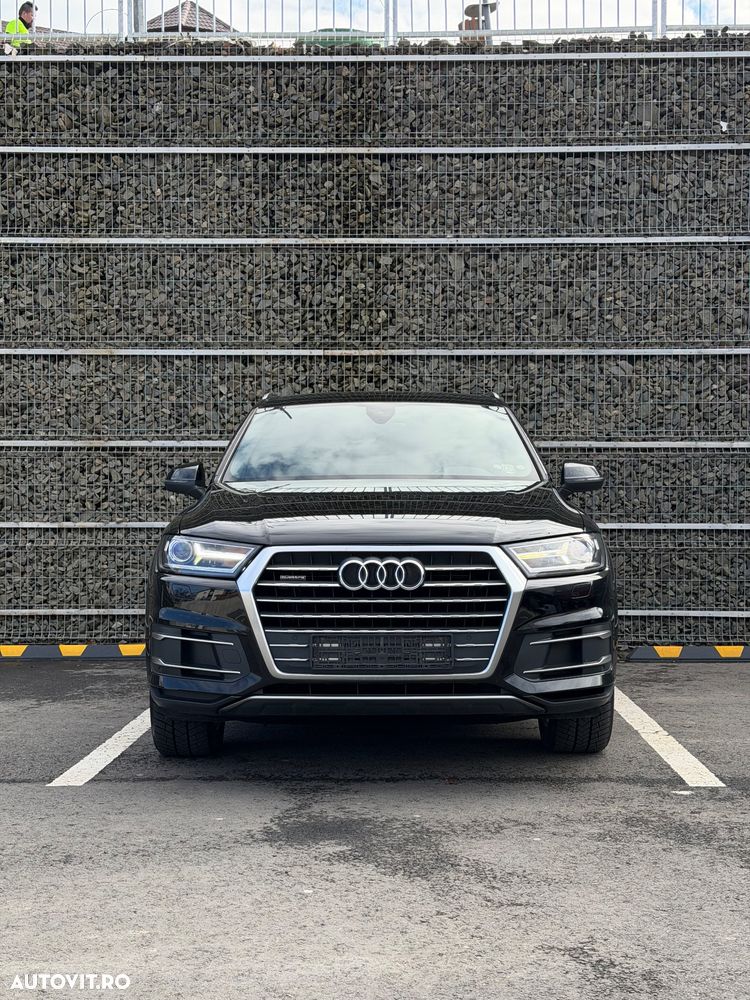 Audi Q7 - 1