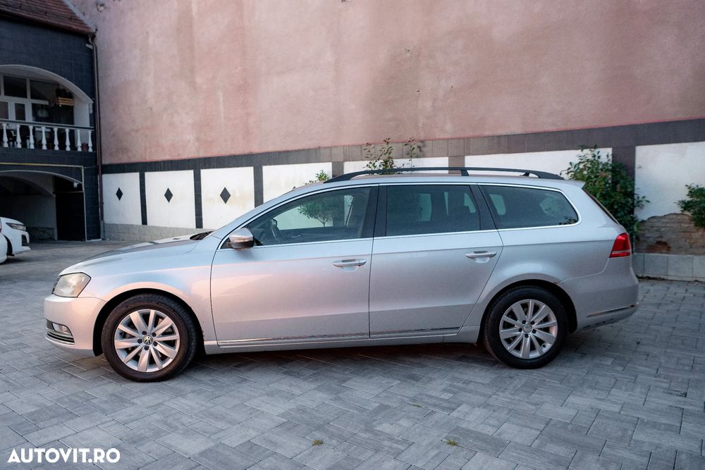 Volkswagen Passat 2.0 TDI BlueMotion Technology DSG Comfortline - 5