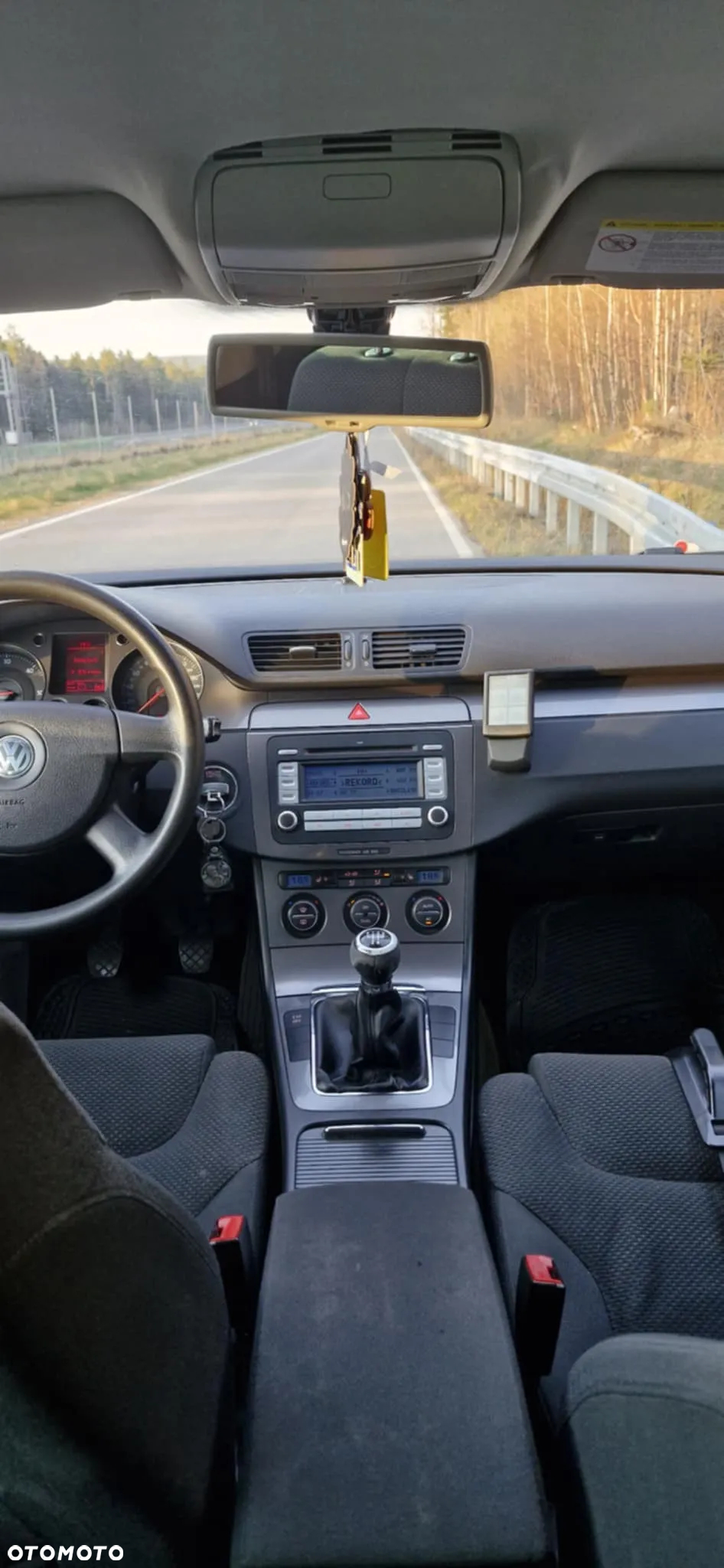 Volkswagen Passat 1.9 TDI Comfortline - 11