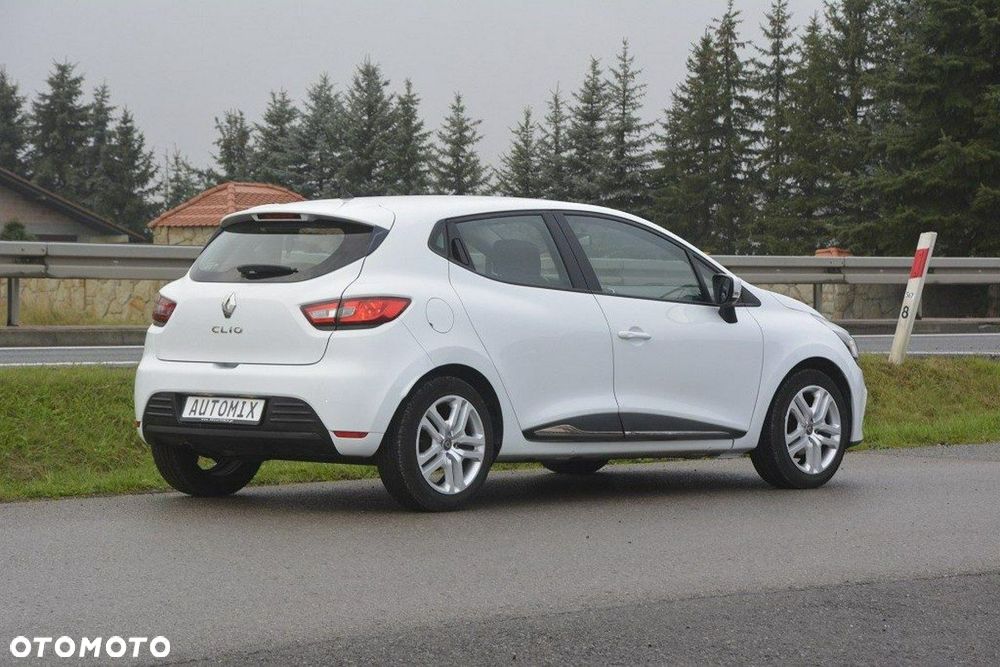 Renault Clio - 10
