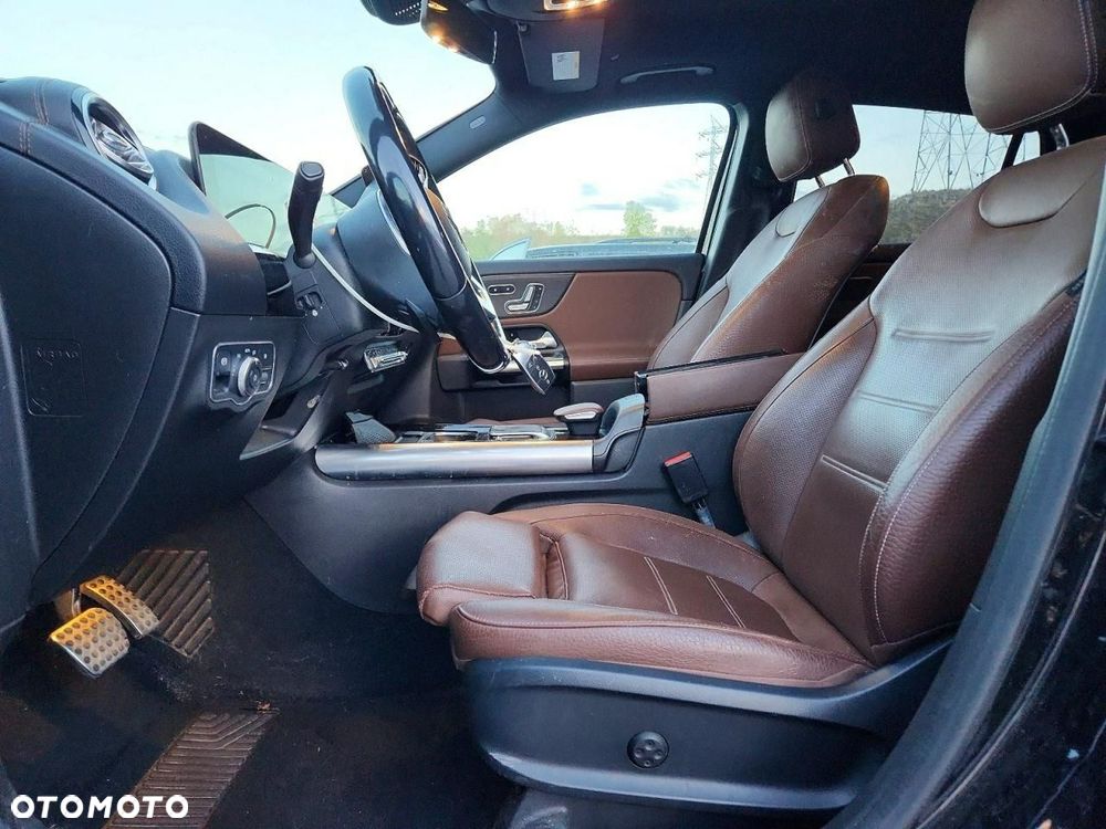 Mercedes-Benz GLA 2021