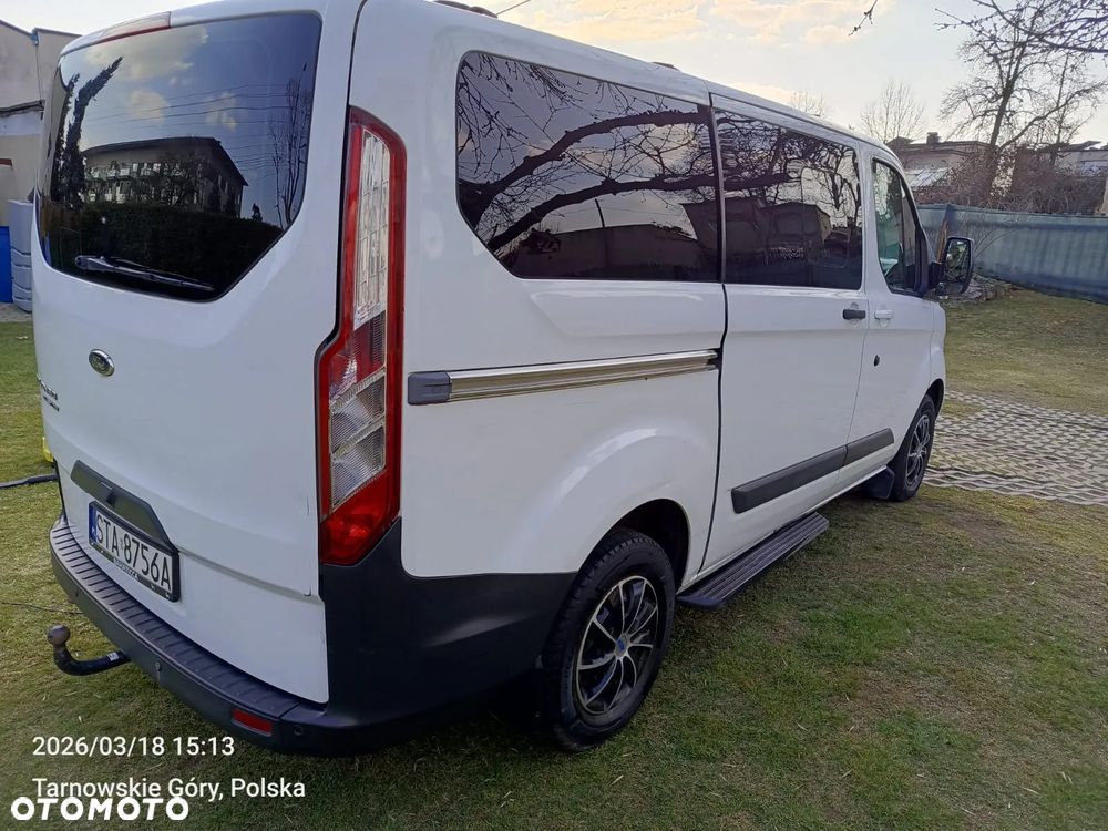 Ford Tourneo Custom - 5