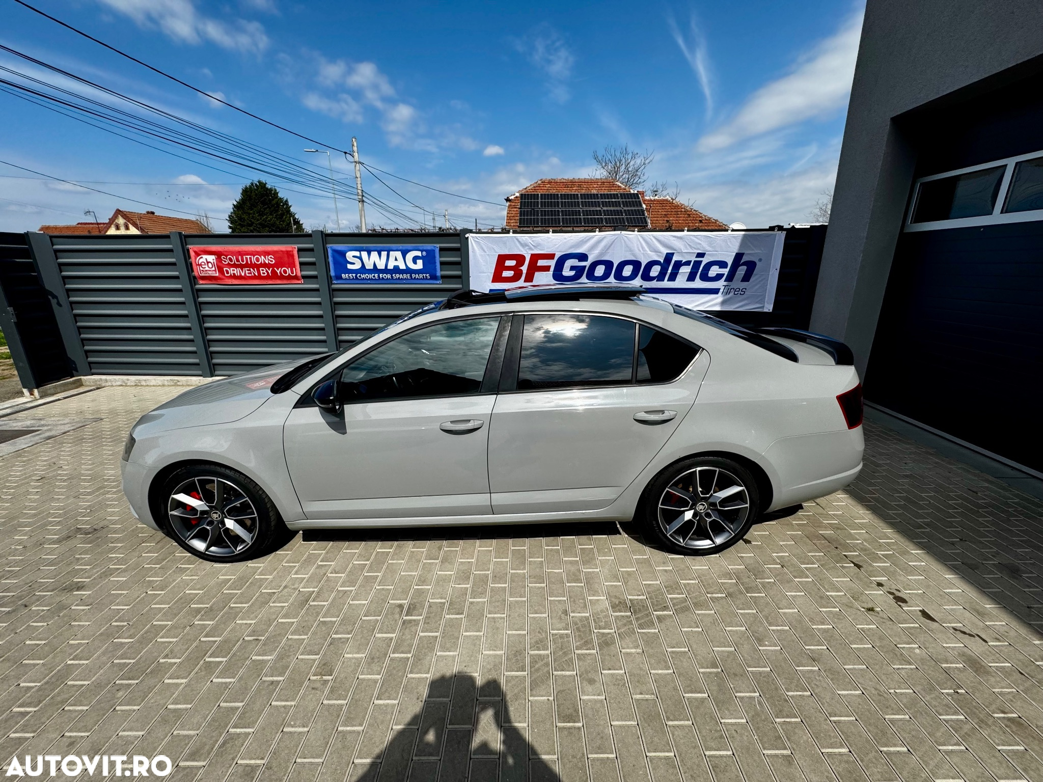 Skoda Octavia 2.0 230 TSI DSG RS - 5