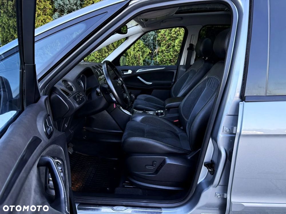 Ford S-Max - 22