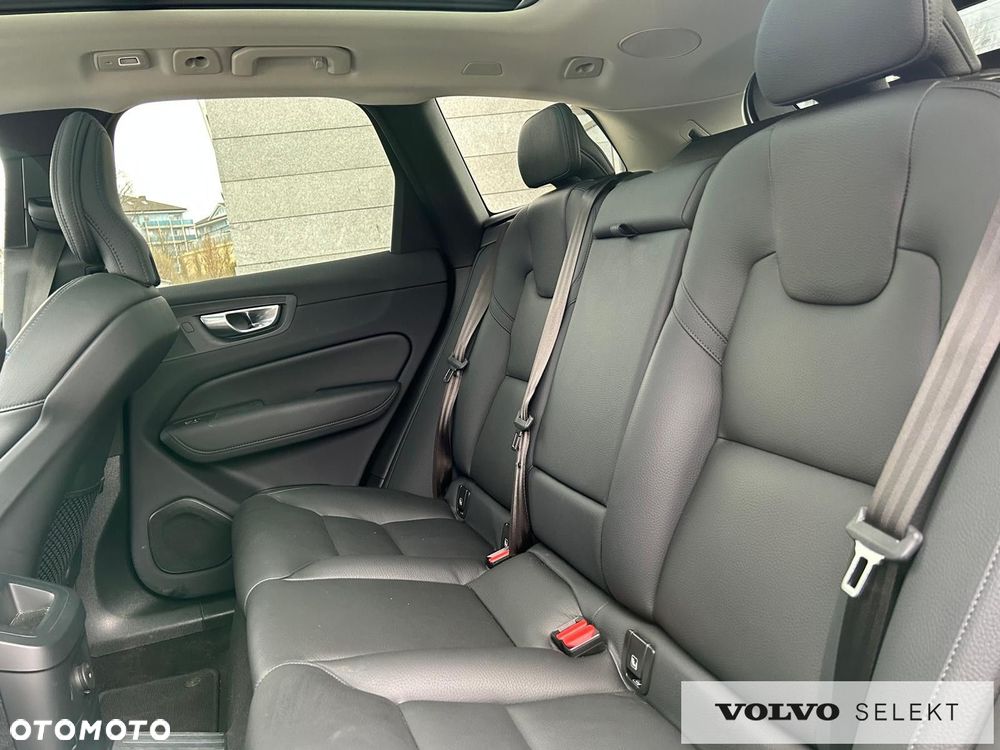 Volvo XC 60 - 33