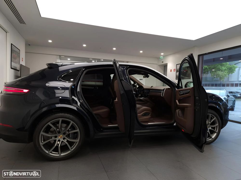 Porsche Cayenne Coupé E-Hybrid Platinum Edition - 17