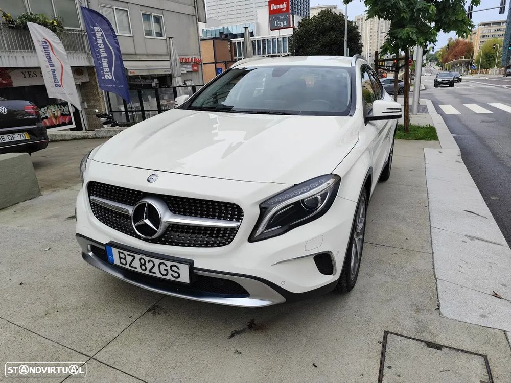 Mercedes-Benz GLA 180 7G-DCT UrbanStyle Edition - 3