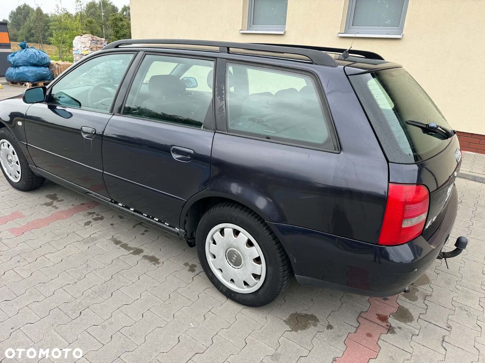 Audi A4 Avant - 4