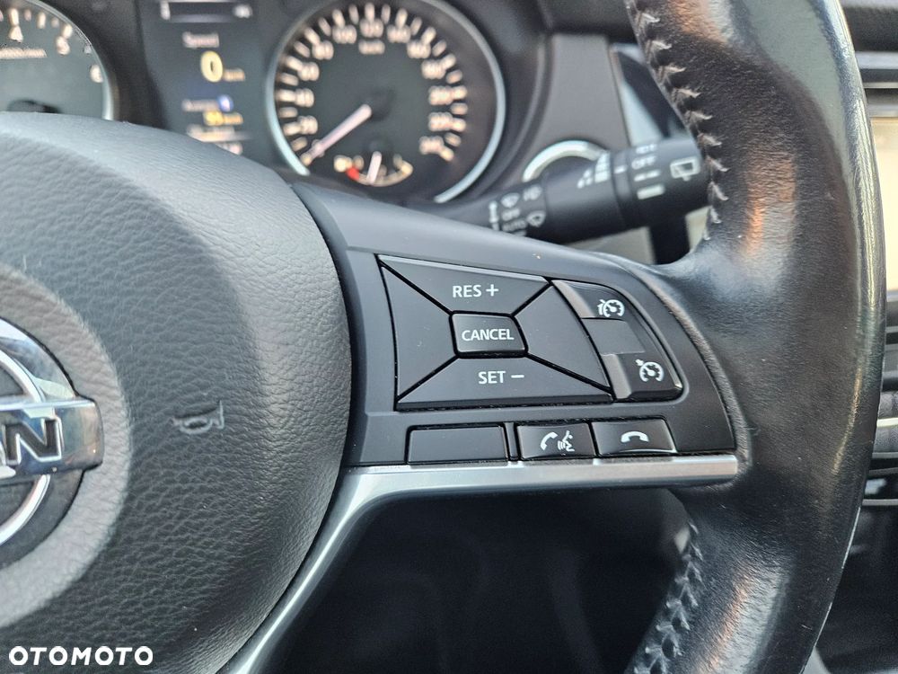 Nissan Qashqai 1.2 DIG-T N-Connecta Xtronic EU6 - 22