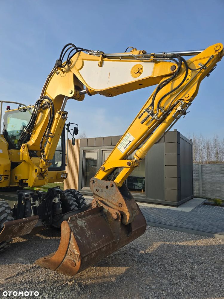 Komatsu - 12