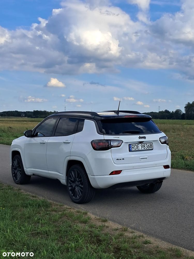 Jeep Compass - 26