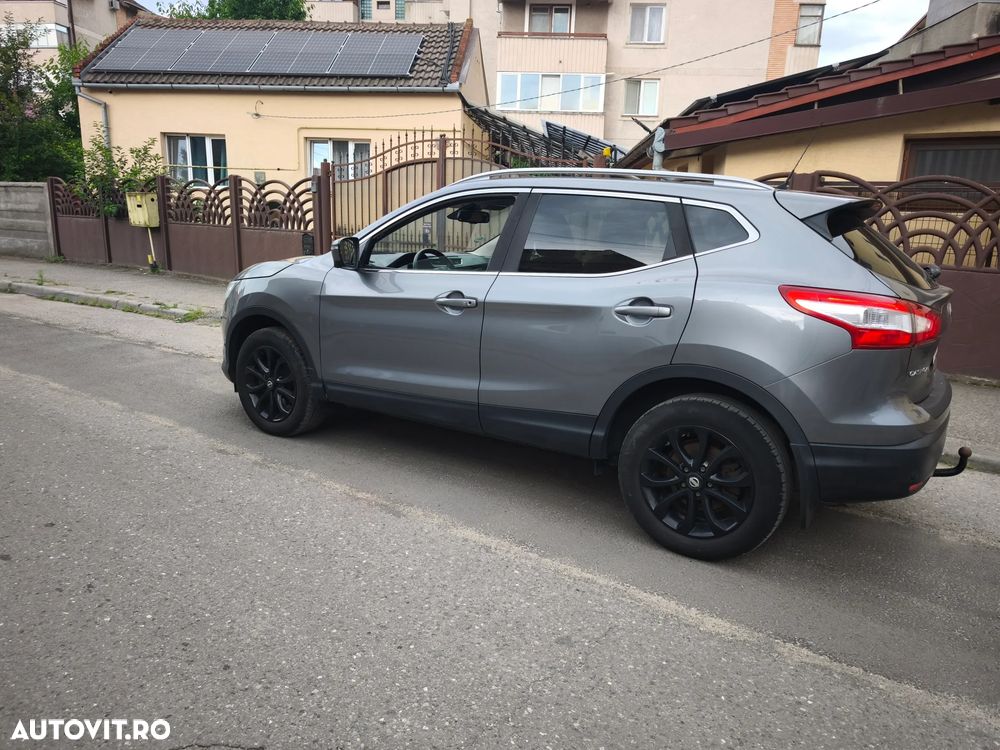 Nissan Qashqai 1.6 DCI TEKNA+ - 6