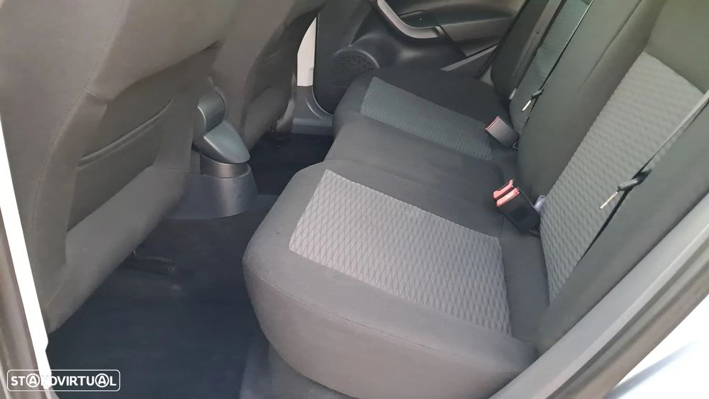 SEAT Ibiza 1.6 TDI Sport DPF - 17