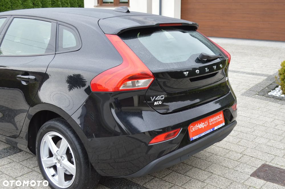 Volvo V40 - 18