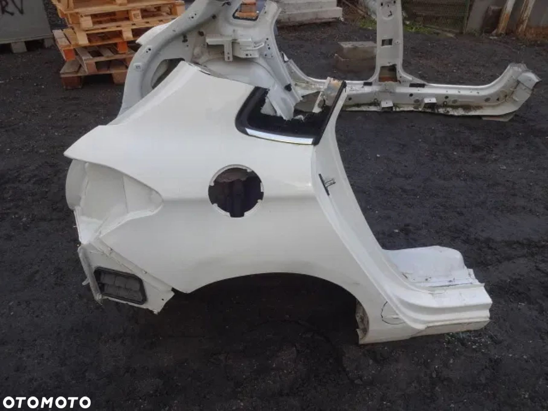 CITROEN C4 II B7 TYLNY BŁOTNIK PAS TYLNY DUPA ĆWAIRTKA - 6