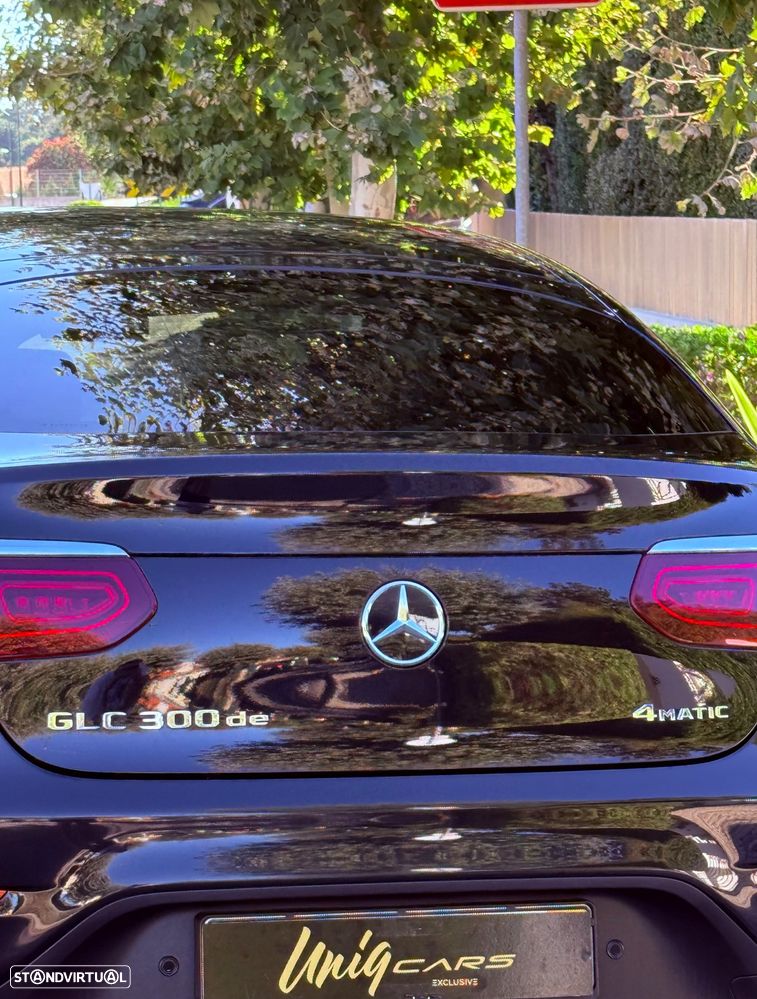 Mercedes-Benz GLC 300 de Coupe 4Matic 9G-TRONIC AMG Line - 14