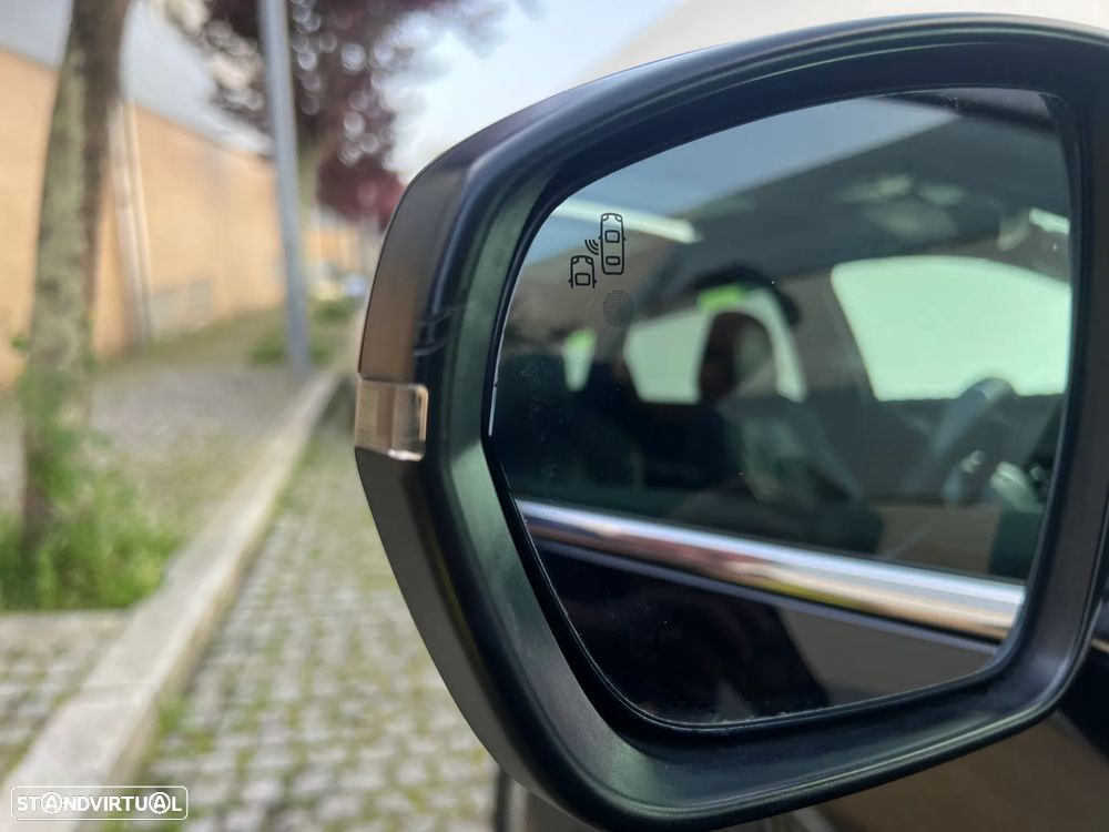 Peugeot 3008 1.2 PureTech GT Line EAT8 - 16